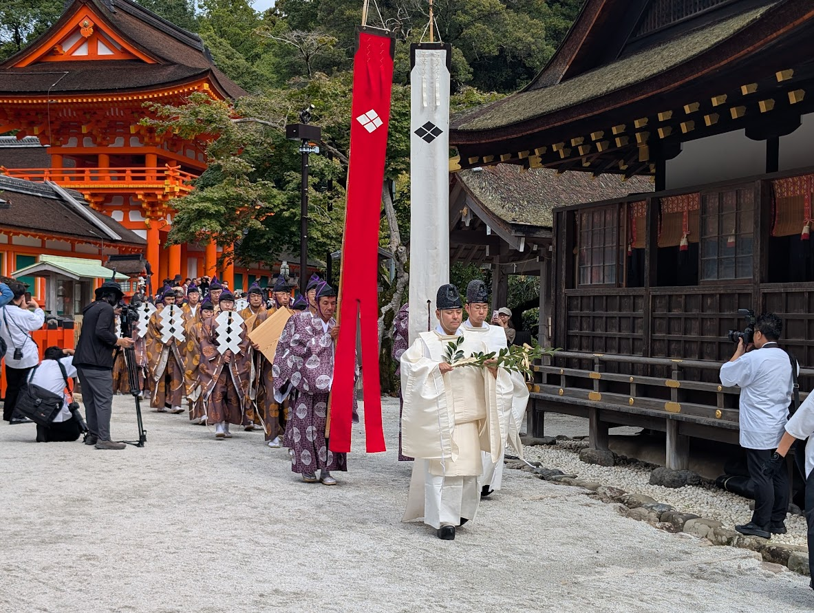 神職與參與者們