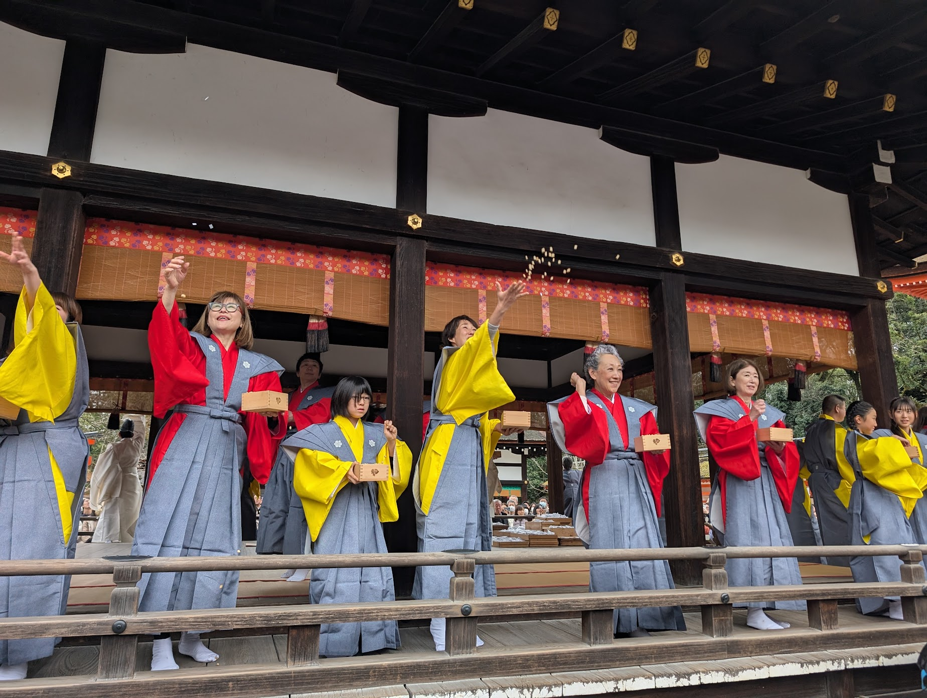 福豆・福餅撒き