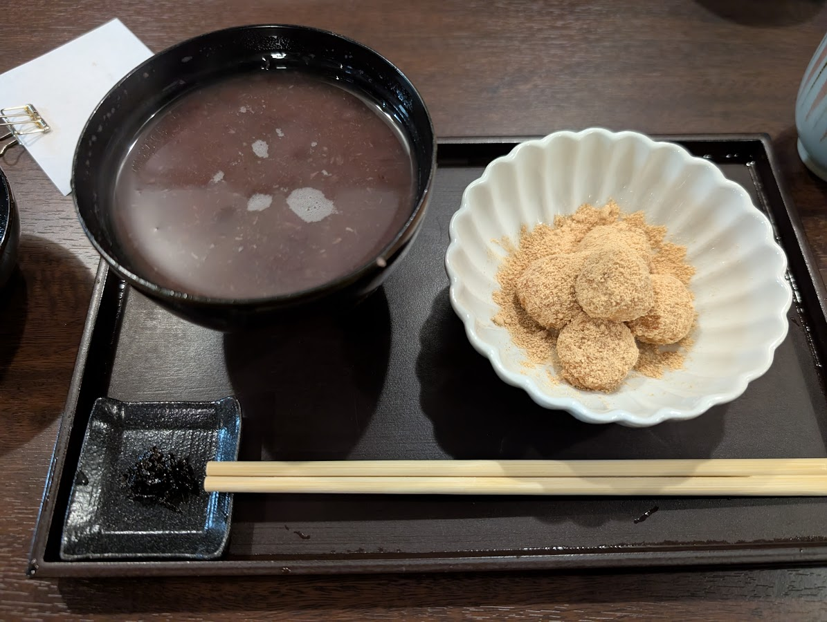 白玉ぜんざいときなこ白玉