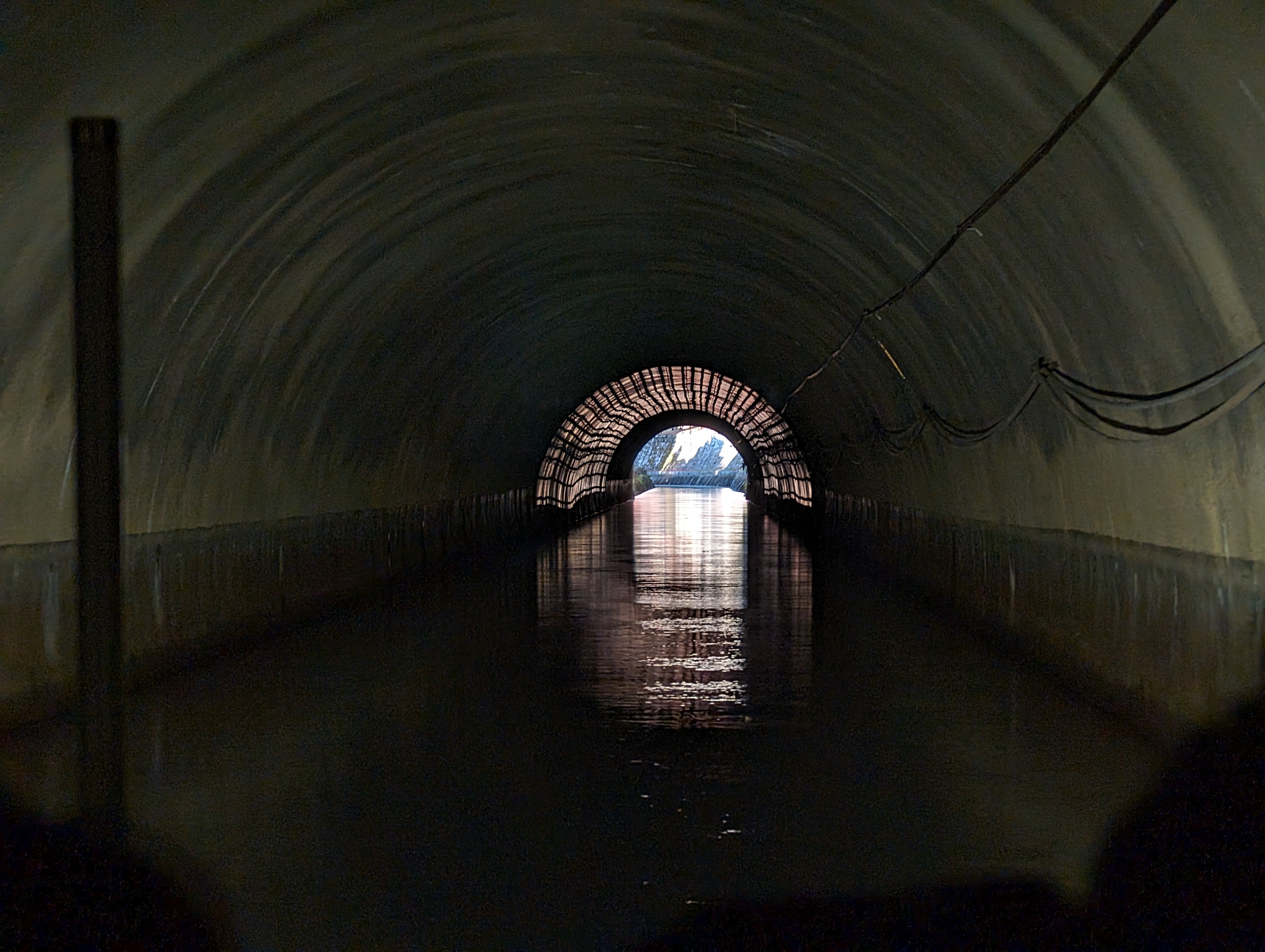 疏水道第一隧道內