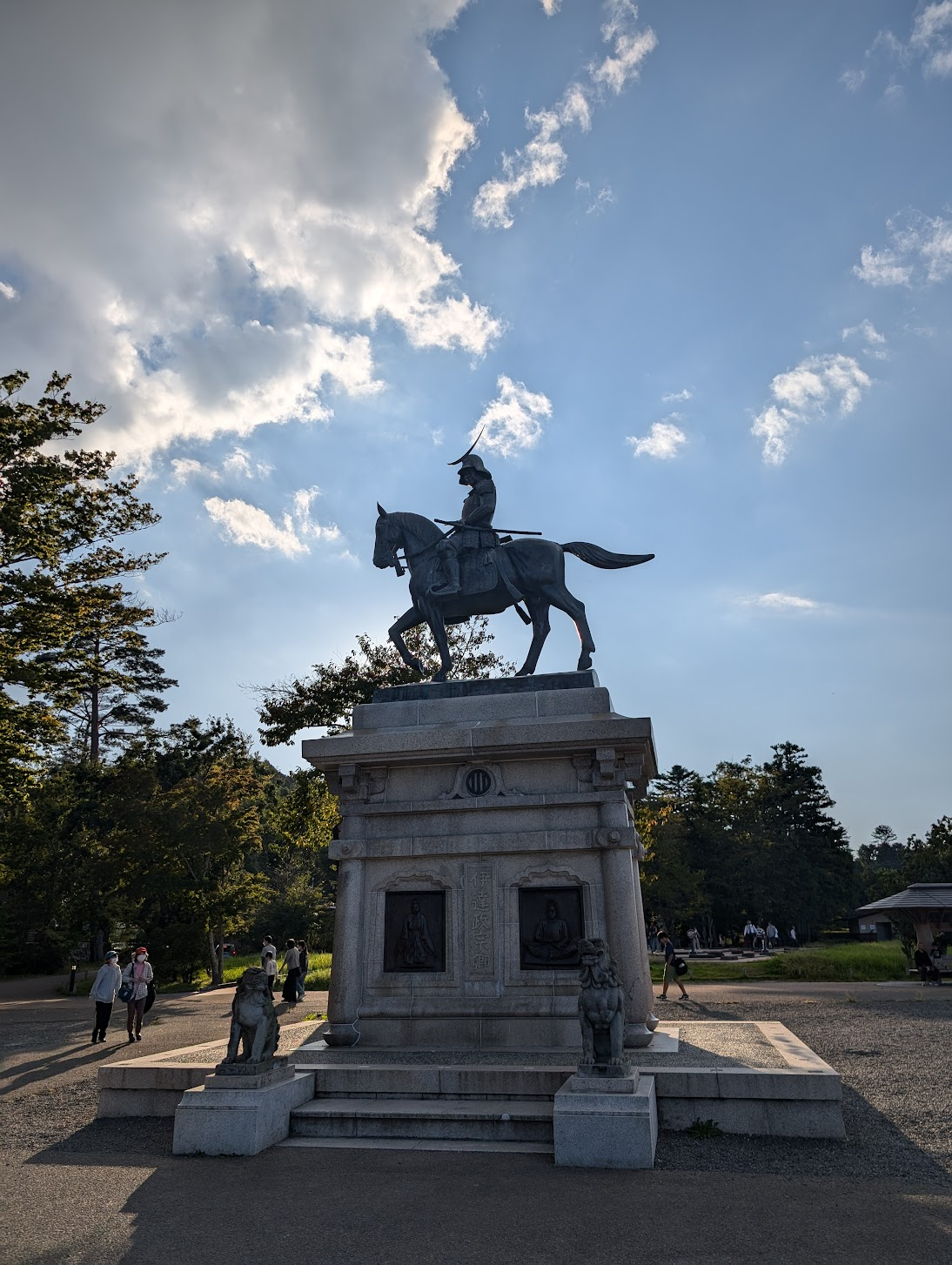 伊達政宗騎馬像