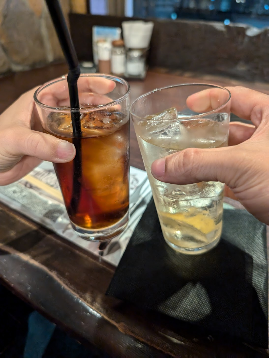 總之先來杯和黑烏龍茶